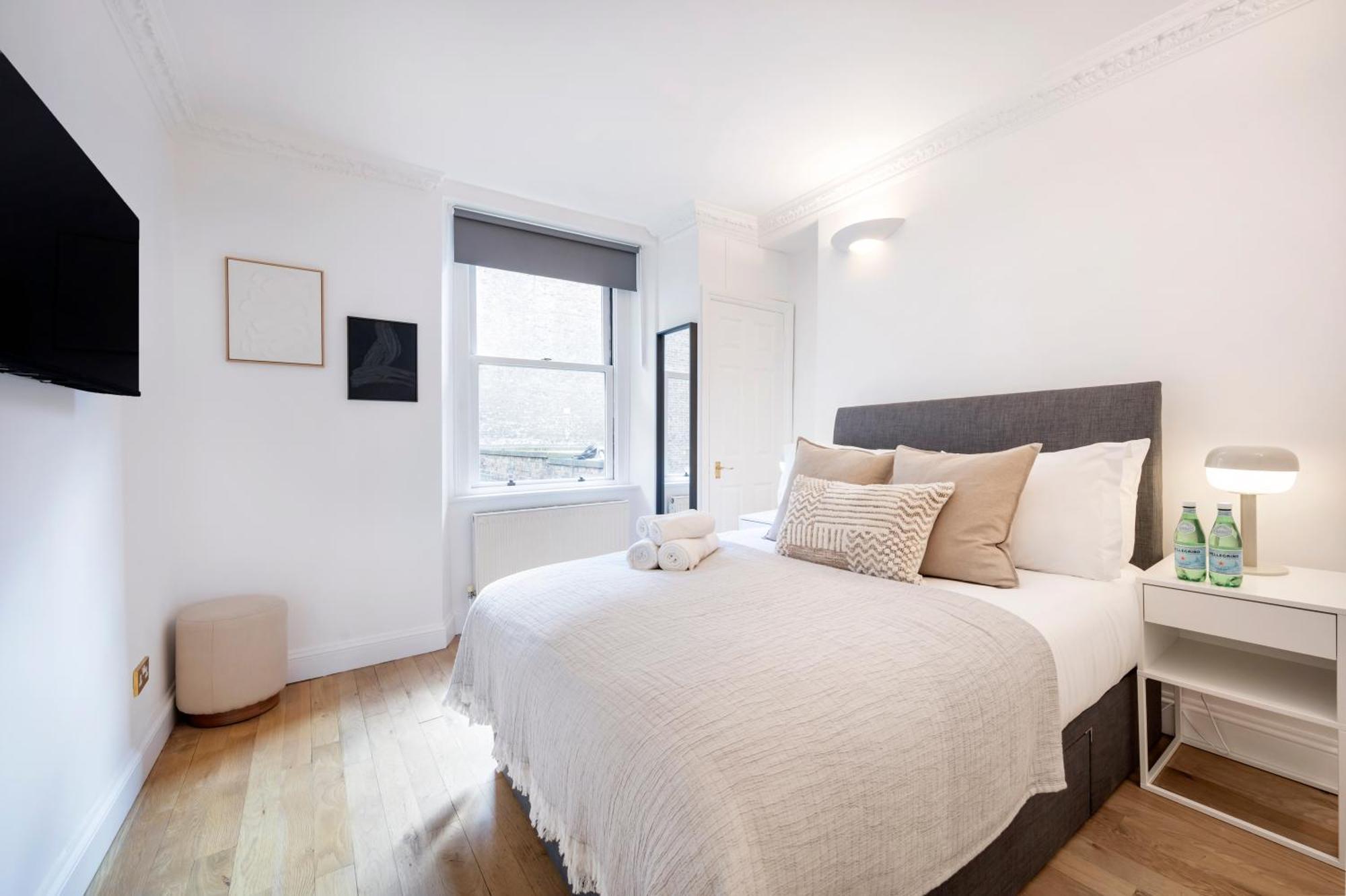 2 Bedr, 3 Beds, 1 Bath Thames, Trafalgar Sq Лондон Экстерьер фото