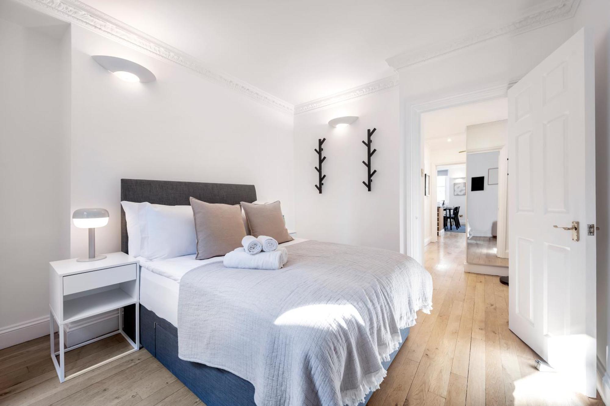 2 Bedr, 3 Beds, 1 Bath Thames, Trafalgar Sq Лондон Экстерьер фото