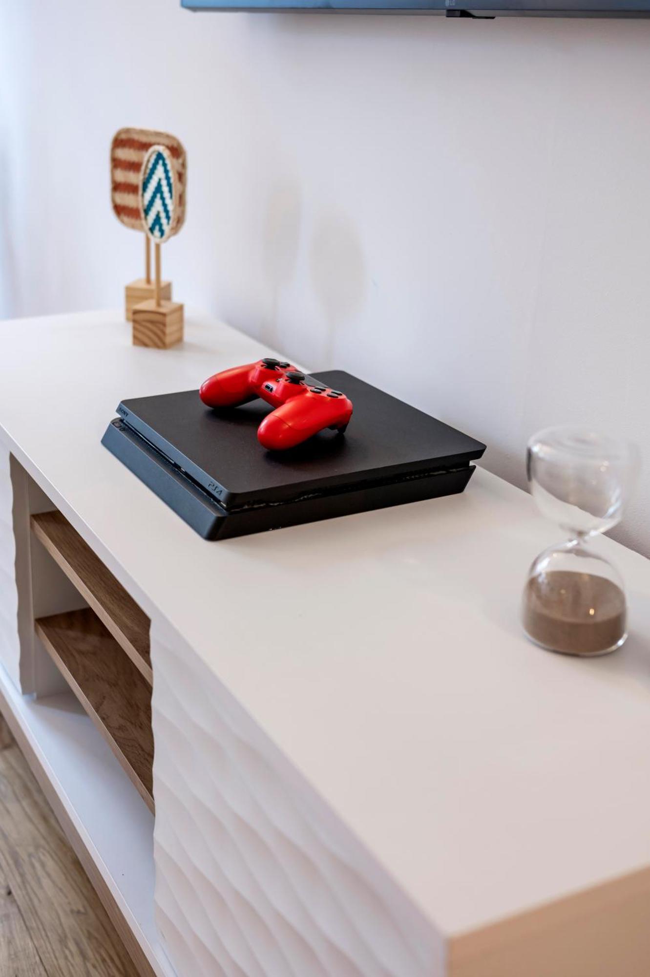2 Bedr, 3 Beds, 1 Bath Thames, Trafalgar Sq Лондон Экстерьер фото